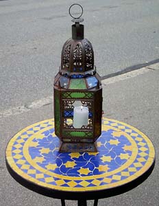Orientalische Hängelampe mit Sternentisch aus Marrakech